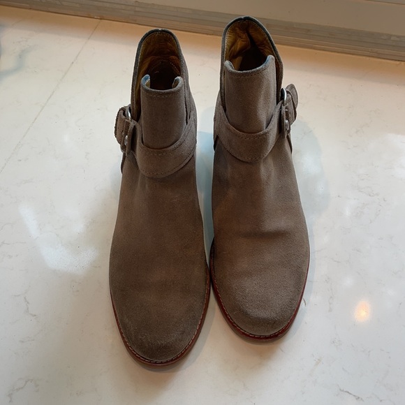 Stuart Weitzman gray booties size 8M - Picture 2 of 7